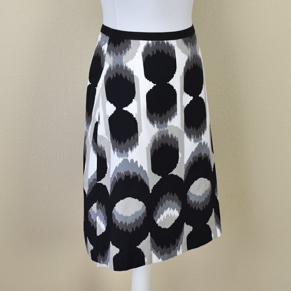 Boden Printed Knee Length A-Line Skirt - 6 - Picture 3 of 7